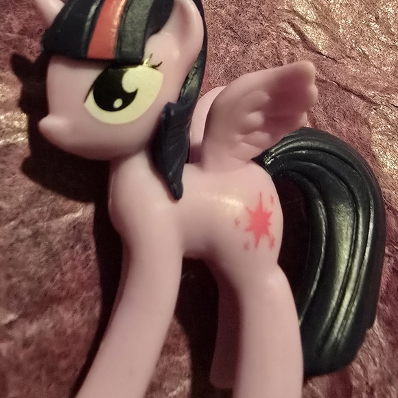 Vintage 1 Inch My Little Pony Figurine Set - Picture 4 of 5